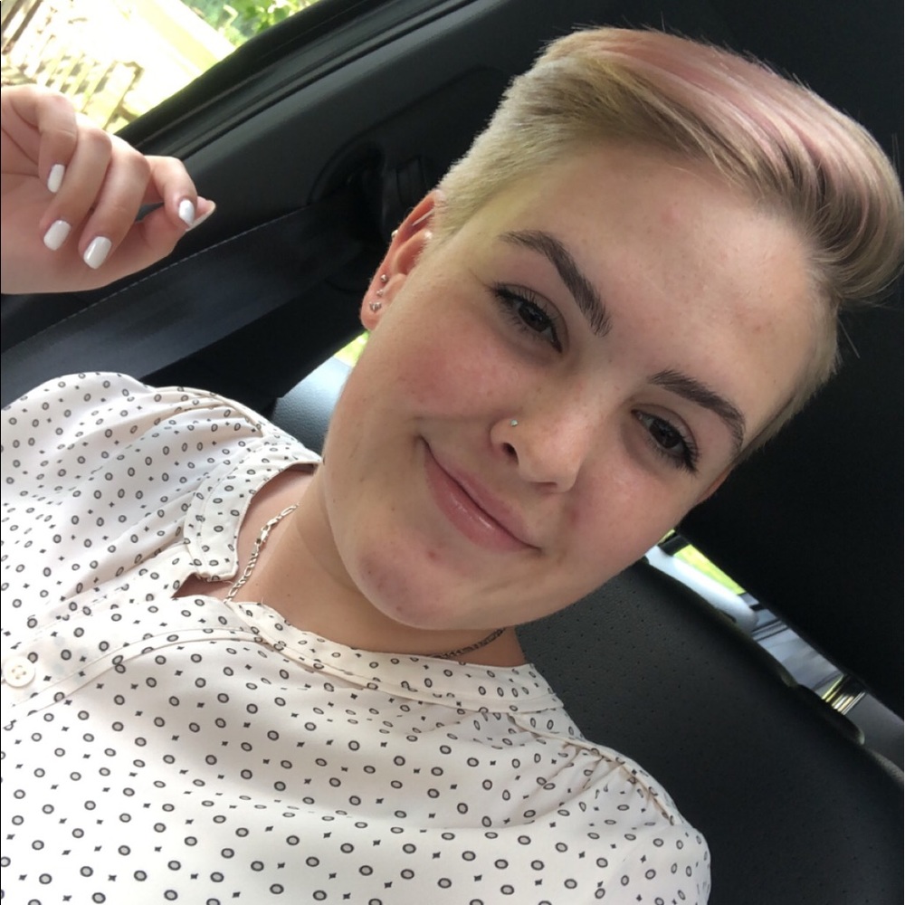 Meet your Posher, Sequoia